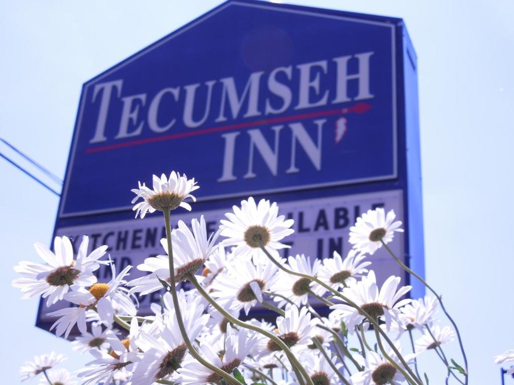 Tecumseh Inn Motel Exterior photo